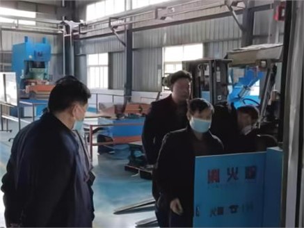 輕化子集團(tuán)聯(lián)合黨支部開展主題黨日活動(dòng) 輕化子集團(tuán)聯(lián)合黨支部開展主題黨日活動(dòng)